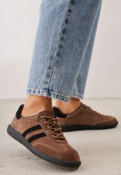 Brązowe Sneakersy Retro Tenisówki z Zamszu Naturalnego ze Skórzaną Wkładką Celarge. Brązowe trampki i tenisówki damskie Born2be, bez wzorów, z jeansu. Za 199.99 zł.