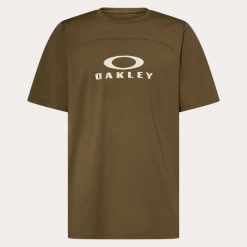 Koszulka rowerowa męska Oakley FREE RIDE RC FOA405471-7CE. Zielone t-shirty sportowe męskie Oakley, l, z nylonu, bez ramiączek, na fitness i siłownię. Za 161.01 zł.