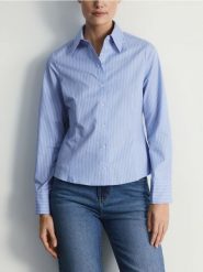 Koszula slim fit - jasnoniebieski. Niebieskie koszule damskie Reserved, l, bez wzorów, z bawełny, bez kołnierzyka, bez ramiączek. Za 99.99 zł.