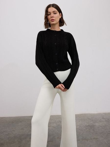 BGN Kardigan w kolorze czarnym rozmiar: 36. Czarne kardigany damskie BGN, bez wzorów, z wełny. Za 108.74 zł.