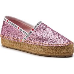 Espadryle LOVE MOSCHINO - JA10193G07JI0600 Rosa. Czerwone espadryle damskie Love Moschino, z aplikacjami, z materiału, bez obcasa, na płaskiej podeszwie. W wyprzedaży za 369.00 zł.