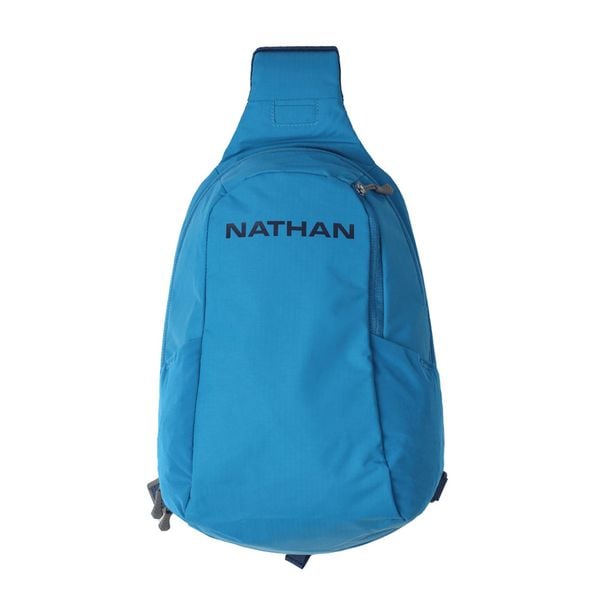 Plecak Nathan Run Sling 8 L. Niebieskie plecaki damskie NATHAN, bez wzorów, sportowe. Za 504.00 zł.