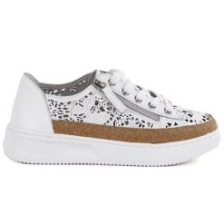 Skórzane półbuty damskie na zamek ażurowe białe Artiker 58C1250. Białe półbuty damskie Artiker, w ażurowe wzory, ze skóry, bez obcasa. Za 209.99 zł.