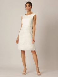 APART Sukienka w kolorze kremowym rozmiar: 38. Brązowe sukienki damskie Apart, bez wzorów, bez kołnierzyka, bez ramiączek, midi. Za 173.99 zł.