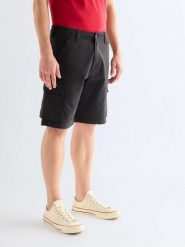 MESKIE SZORTY WRANGLER PK CARGO SHORT CAVIAR 112378911. Szorty męskie Wrangler, z materiału, bez kołnierzyka. Za 149.99 zł.