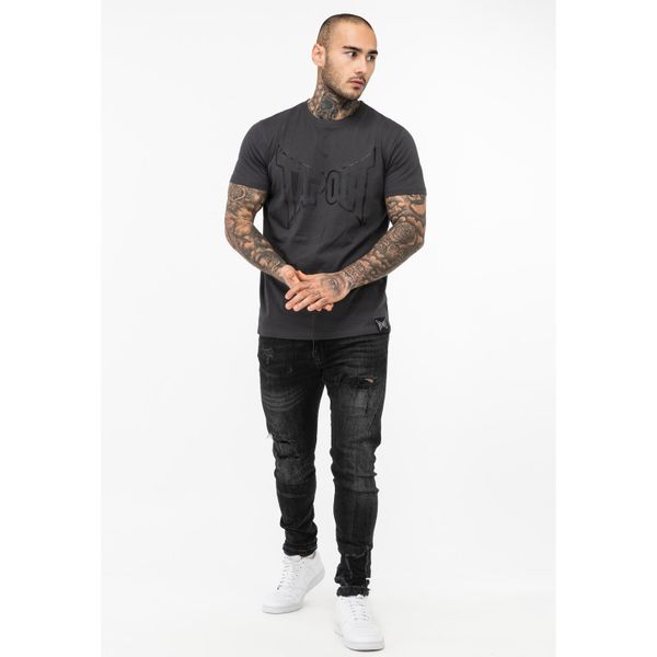 T-shirt o klasycznym kroju Tapout Basic. Brązowe t-shirty męskie TAPOUT, bez wzorów, bez kołnierzyka. Za 149.50 zł.