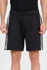 DSQUARED2 Czarne spodenki Relax Fit. Czarne szorty męskie Dsquared2, bez kołnierzyka. W wyprzedaży za 999.99 zł.