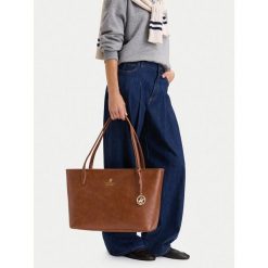 Torebka Beverly Hills Polo Club. Brązowe torebki klasyczne damskie Beverly Hills Polo Club, bez wzorów, bez dodatków. Za 219.99 zł.
