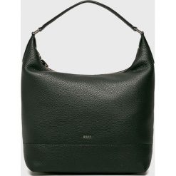 Dkny - Torebka skórzana. Czarne torebki klasyczne damskie DKNY, bez wzorów, z materiału, duże, bez dodatków. W wyprzedaży za 629.90 zł.