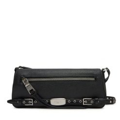 Torebka Steve Madden. Czarne torebki klasyczne damskie Steve Madden, bez wzorów, bez dodatków. Za 339.99 zł.