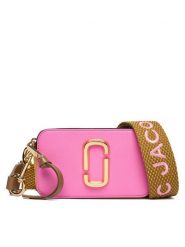 Marc Jacobs Torebka 2S3HCR500H03 Różowy. Czerwone listonoszki damskie MARC JACOBS, bez wzorów, ze skóry, bez dodatków. Za 1,399.00 zł.
