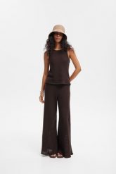 SPODNIE SUMMER CZEKOLADOWE XL - Flawless. Brązowe spodnie materiałowe damskie Flawless, w ażurowe wzory, z dzianiny, eleganckie, z podwyższonym stanem. Za 446.00 zł.