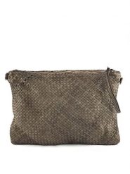 Amara Skórzana kopertówka "Violet" w kolorze szarobrązowym - 35 x 25 x 2 cm rozmiar: onesize. Brązowe torebki wieczorowe Amara, bez wzorów, z materiału, bez kołnierzyka, bez ramiączek. Za 384.71 zł.