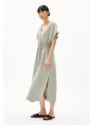 Armedangels Sukienka "Maaholina" w kolorze miętowym rozmiar: L. Zielone sukienki damskie ARMEDANGELS, na imprezę, l, bez wzorów, z wiskozy, klasyczne, bez kołnierzyka, bez ramiączek, maxi. Za 226.77 zł.