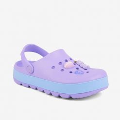 Klapki damskie Coqui. Fioletowe klapki damskie Coqui, bez wzorów, bez obcasa. Za 147.99 zł.