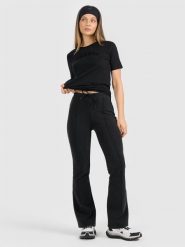 4F Legginsy z rozszerzanymi nogawkami damskie - czarne L. Czarne legginsy damskie 4f, l, bez wzorów, z bawełny. Za 129.99 zł.