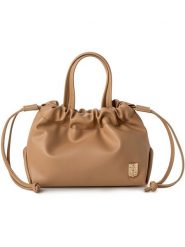 Vince Camuto Torebka "Ferrara" w kolorze jasnobrązowym - 30 x 20 x 14 cm rozmiar: onesize. Brązowe torebki klasyczne damskie Vince Camuto, bez wzorów, z materiału, bez dodatków. Za 100.99 zł.