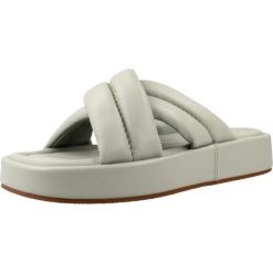 Sandały CLARKS ALDA GLIDE Zielony. Zielone obuwie trekkingowe damskie Clarks. Za 364.99 zł.