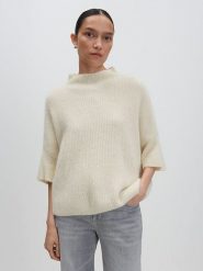 Someday Sweter "Talene" w kolorze beżowym rozmiar: M. Brązowe swetry klasyczne damskie Someday, m, bez kołnierzyka. Za 274.99 zł.