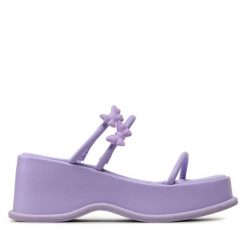 Klapki Jenny Fairy. Fioletowe klapki damskie Jenny Fairy, bez wzorów, bez obcasa. Za 139.99 zł.