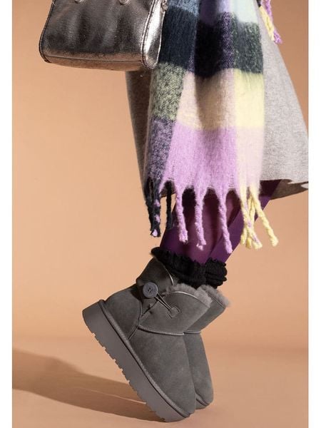 Gooce Skórzane botki zimowe "Crestone" w kolorze szarym rozmiar: 37. Szare botki damskie Gooce, na zimę, ze skóry, bez obcasa, na platformie, bez zapięcia. Za 184.89 zł.