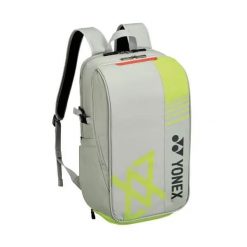 Plecak Yonex Club VA. Białe plecaki męskie YONEX, bez wzorów, z materiału. Za 307.00 zł.