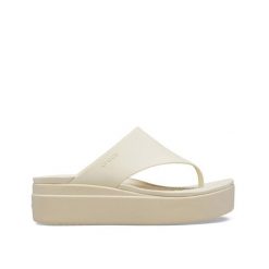 Japonki Dla Dorosłych Crocs Brooklyn Flip. Brązowe klapki i japonki męskie Crocs, z materiału. Za 181.99 zł.