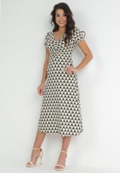 Beżowa Sukienka Taliowana z Marszczeniem w Geometryczny Wzór Garnette. Brązowe sukienki damskie Born2be, l, bez wzorów, eleganckie, bez kołnierzyka, bez ramiączek, midi. W wyprzedaży za 127.99 zł.
