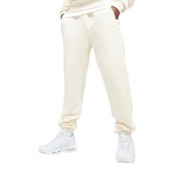 Spodnie do biegania Urban Classics Ultra Heavy GT. Białe szorty męskie Urban Classics, bez wzorów, z bawełny, eleganckie. Za 305.50 zł.