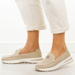 Beżowe ażurowe skórzane mokasyny damskie Evento 8663. Brązowe mokasyny damskie Evento, z jeansu. W wyprzedaży za 210.32 zł.
