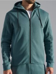 Bluza hoodie - zielony. Zielone bluzy bez kaptura męskie Sinsay, l. W wyprzedaży za 29.99 zł.