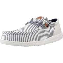 Buty HEY DUDE WALLY FUNK NU PREP Niebieski. Niebieskie buty trekkingowe męskie ENDURE, z tkaniny, bez zapięcia, trekkingowe. Za 280.99 zł.