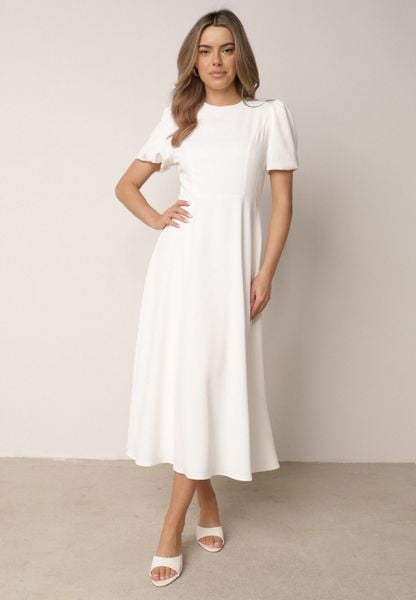 Biała Elegancka Sukienka VICES o Rozkloszowanym Kroju z Krótkim Rękawem Aezith. Białe sukienki damskie Born2be, na co dzień, l, bez wzorów, eleganckie, bez kołnierzyka, bez ramiączek, maxi, proste. Za 219.99 zł.