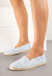 Jasnoniebieskie Ażurowe Espadryle Vices w Kwiatowy Wzór z Plecionki Donavia. Niebieskie espadryle damskie Born2be, w ażurowe wzory, bez obcasa, na obcasie. Za 59.99 zł.