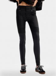Desigual Spodnie z imitacji skóry Oslo 24SWPW26 Czarny Slim Fit. Czarne spodnie materiałowe damskie Desigual, bez wzorów, ze skóry. Za 309.99 zł.