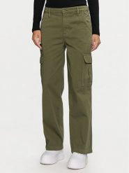 Guess Jeans Spodnie cargo W4YB61 WGCV1 Khaki Relaxed Fit. Brązowe jeansy damskie Guess Jeans, z aplikacjami, z bawełny. Za 249.99 zł.