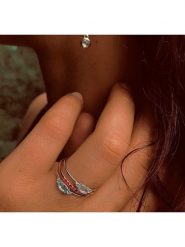 Les Petites Précieuses Srebrny pierścionek z topazem i cyrkonią rozmiar: 60. Niebieskie pierścionki damskie Les Petites Précieuses, z cyrkonią, srebrne. Za 69.99 zł.