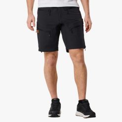 Szorty turystyczne męskie Swedemount Lofoten Stretch Shorts szybkoschnące. Czarne szorty męskie SWEDEMOUNT, bez wzorów, z tkaniny, sportowe. Za 329.99 zł.