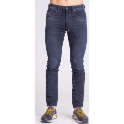 JEANSY THOMMER CB-NE CARROT FIT DIESEL. Niebieskie jeansy męskie Diesel. Za 514.50 zł.