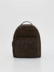 Zamszowy plecak z uchwytem - ciemnobrązowy. Brązowe plecaki męskie Reserved, bez wzorów, z zamszu. Za 319.99 zł.