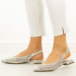 Srebrne przewiewne baleriny damskie D&A 0105. Szare baleriny damskie DiA, w ażurowe wzory, z jeansu, bez obcasa, na obcasie. Za 259.00 zł.