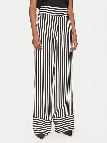 DAY BIRGER ÉT MIKKELSEN Spodnie materiałowe Gabin DAY65243685 Czarny Regular Fit. Czarne spodnie materiałowe damskie Day Birger et Mikkelsen, bez wzorów, z materiału. Za 709.99 zł.