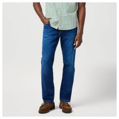 WRANGLER MĘSKIE SPODNIE JEANSOWE WRANGLER TEXAS STEEL GRIT 112364451. Spodnie materiałowe męskie Wrangler, bez wzorów, z jeansu. Za 229.99 zł.