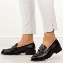 Czarne mokasyny damskie M.Daszyński 2398-4. Czarne mokasyny damskie M.Daszyński, z jeansu. Za 159.00 zł.