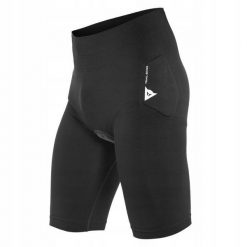 Męskie spodenki rowerowe Dainese Trail Skins Bike protective Shorts. Czarne szorty męskie Dainese, bez wzorów, sportowe. Za 459.99 zł.