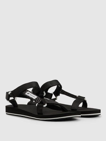 Sandały SVING damskie 4F 4FRSS26FSANF128. Czarne sandały damskie 4f, bez wzorów, z gumy, bez obcasa. Za 129.99 zł.
