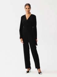 Stylove Kombinezon w kolorze czarnym rozmiar: XL. Czarne kombinezony damskie Stylove, xl, bez wzorów, z tkaniny, bez kołnierzyka, bez ramiączek. Za 259.13 zł.