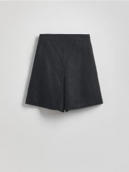 Lniane szorty - czarny. Czarne szorty damskie Reserved, bez wzorów, z tkaniny. Za 129.99 zł.
