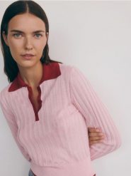 Sweter z kołnierzykiem - fioletowy. Fioletowe swetry klasyczne damskie Reserved, l, z dzianiny, bez kołnierzyka. W wyprzedaży za 79.99 zł.