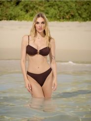 Góra od bikini - brązowy. Brązowe bikini damskie Sinsay, bez wzorów. W wyprzedaży za 14.99 zł.